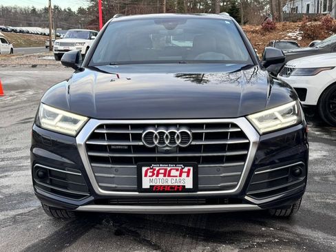 Used 2019 Audi Q5 Prestige w/ Prestige Package image 3