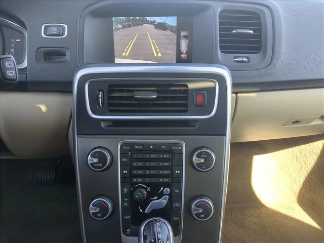 Used 2015 Volvo V60 T5 Platinum FWD image 14