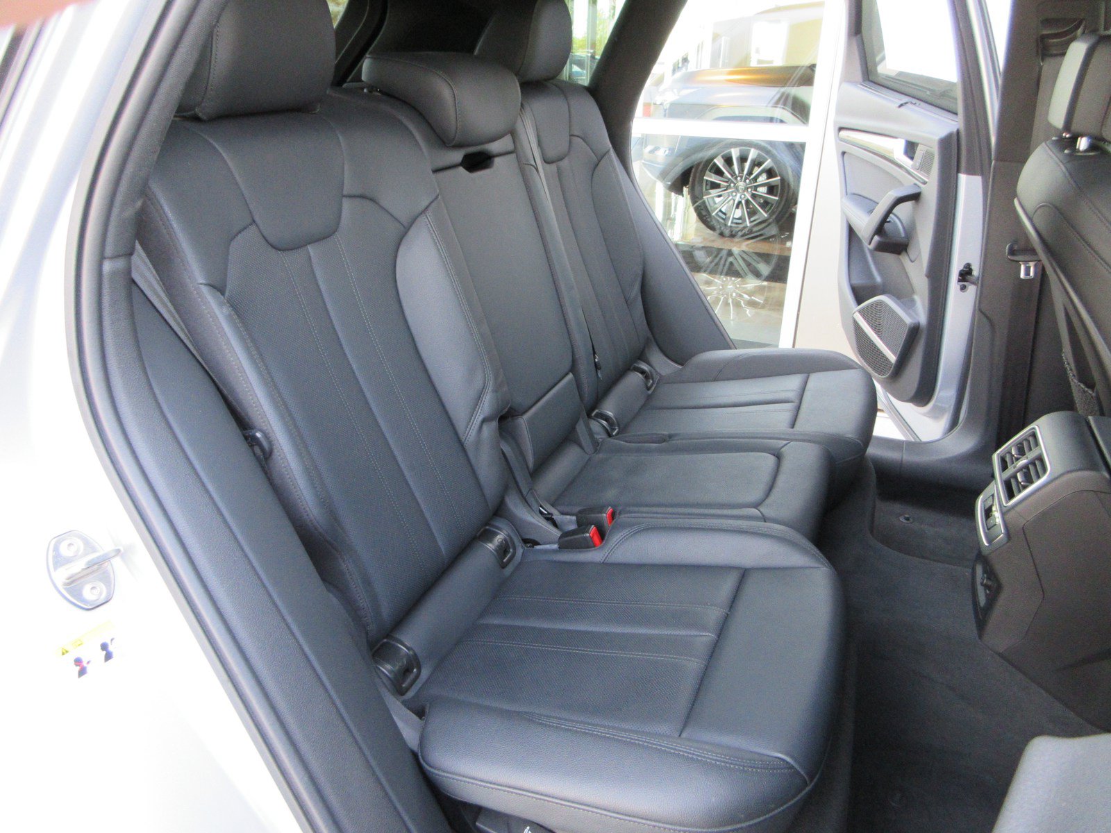 Used 2019 Audi SQ5 Premium Plus AWD/4WD image 20