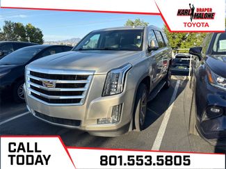Used 2016 Cadillac Escalade Luxury image 1