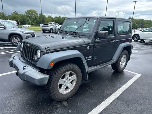 Used 2017 Jeep Wrangler Sport w/ Quick Order Package 24S AWD/4WD image 1