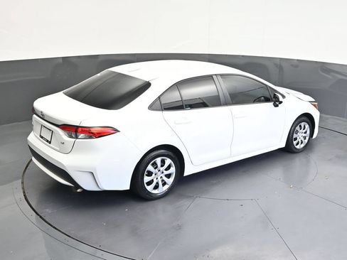Used 2021 Toyota Corolla LE FWD image 19