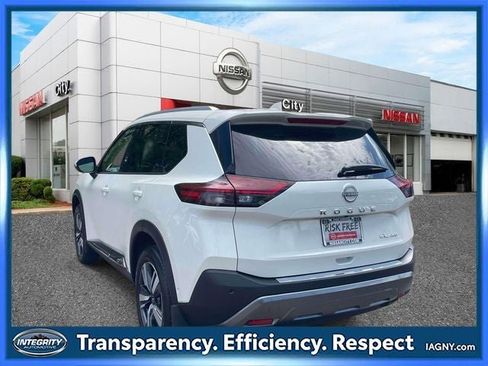 Used 2023 Nissan Rogue SL w/ SL Premium Package AWD/4WD image 8