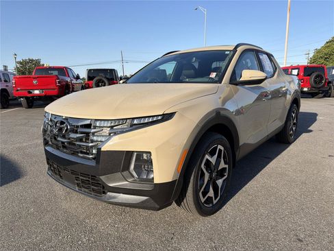 Used 2023 Hyundai Santa Cruz Limited AWD/4WD image 2