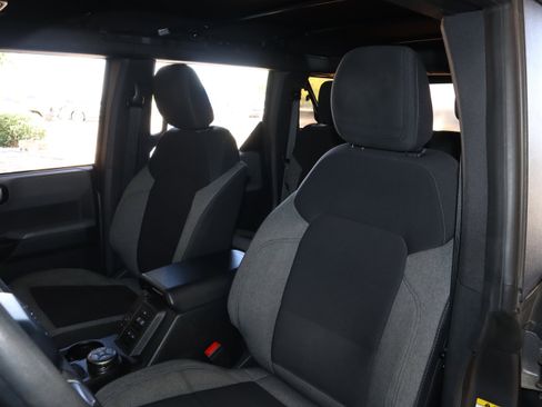 Used 2021 Ford Bronco 4-Door AWD/4WD image 31