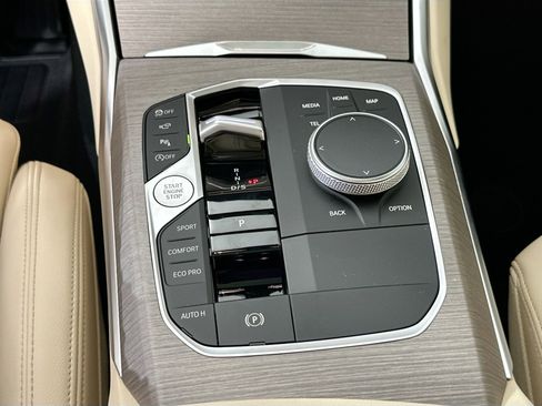 Used 2025 BMW 330i 330i w/ Premium Package image 12