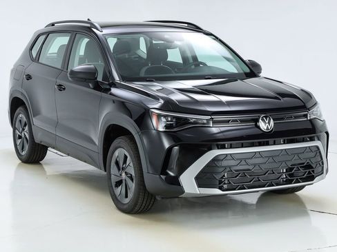 New 2026 Volkswagen Taos S FWD image 15