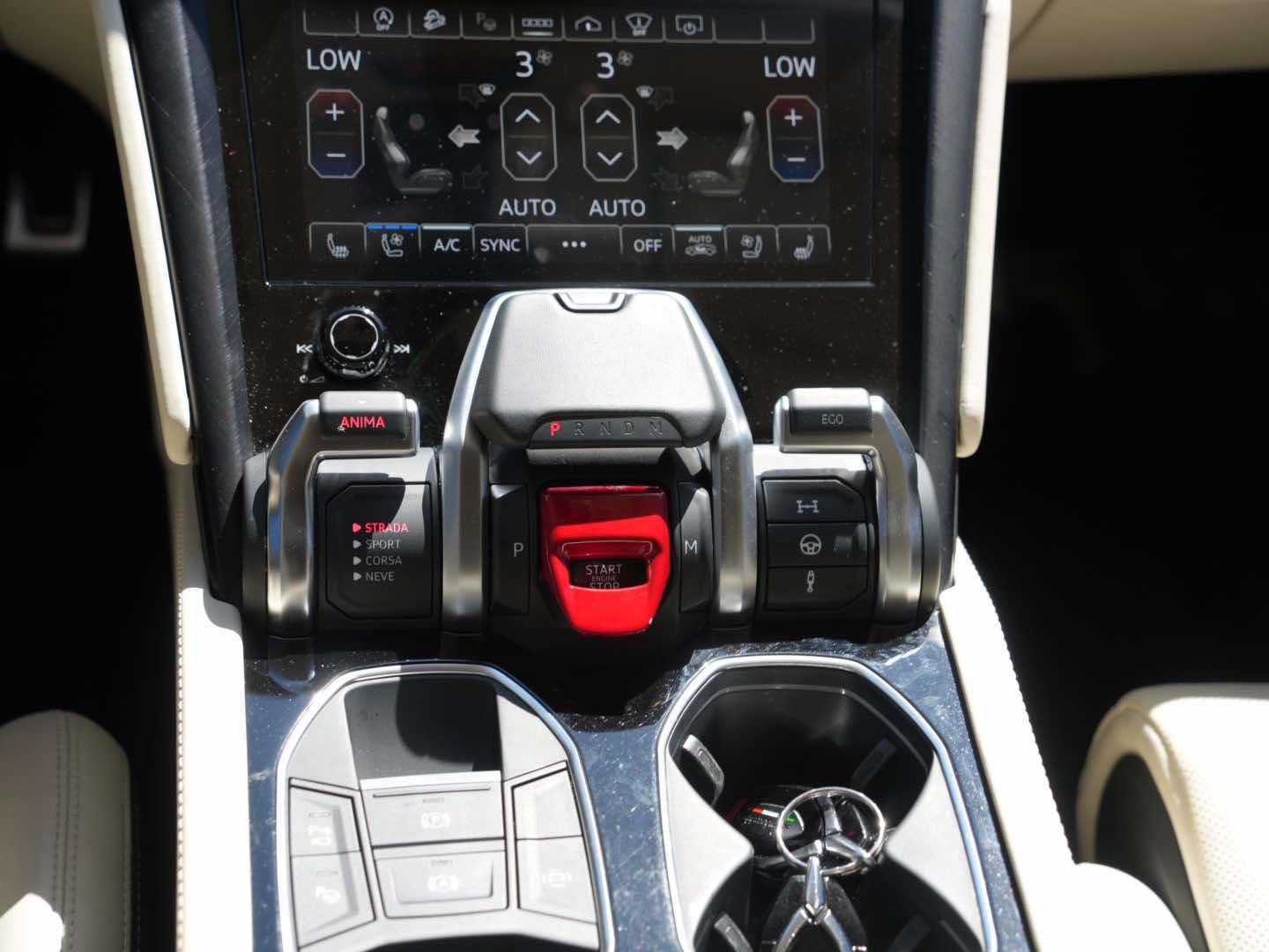 Used 2023 Lamborghini Urus S AWD/4WD image 13