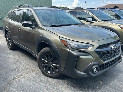 Used 2024 Subaru Outback Onyx Edition AWD/4WD image 2