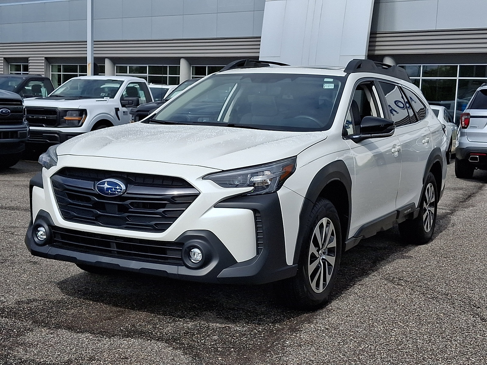 Used 2024 Subaru Outback Premium w/ Popular Package #1A AWD/4WD image 4