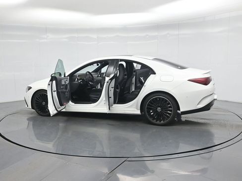 Used 2024 Mercedes-Benz CLA 250 image 35