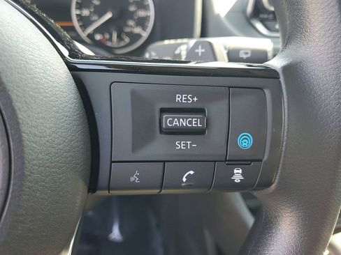 Certified 2023 Nissan Rogue SV image 29
