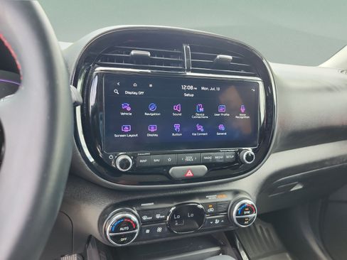 Certified 2025 Kia Soul GT-Line w/ GT-Line Technology Package FWD image 14