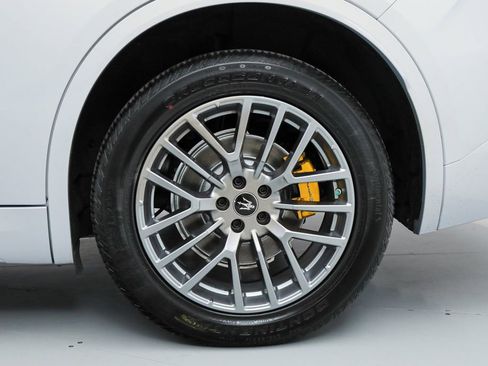 Certified 2023 Maserati Grecale Modena AWD/4WD image 24