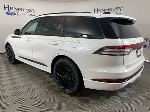 New 2025 Lincoln Aviator Reserve w/ Luxury Package image 4