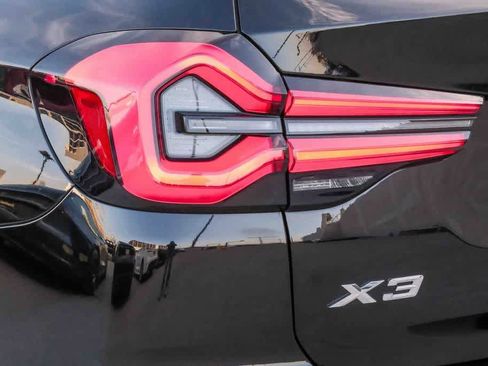 Used 2024 BMW X3 sDrive30i w/ Convenience Package image 7