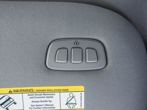 Used 2023 Ford F250 Lariat w/ Tremor Off-Road Package image 31