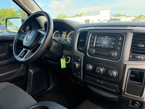 Used 2015 RAM 1500 Express w/ Black Ram 1500 Express Group AWD/4WD image 24