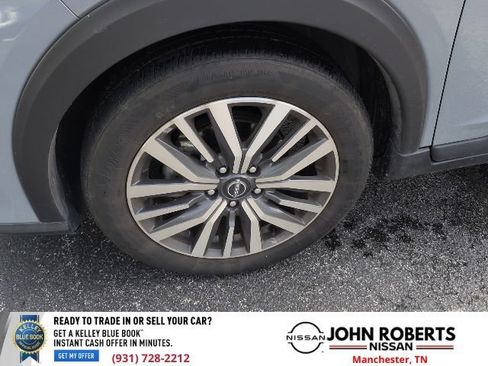 Used 2023 Nissan Kicks SV FWD image 4