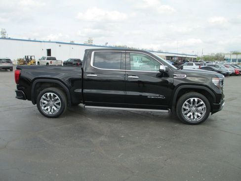 Used 2025 GMC Sierra 1500 Denali w/ Denali Reserve Package image 5