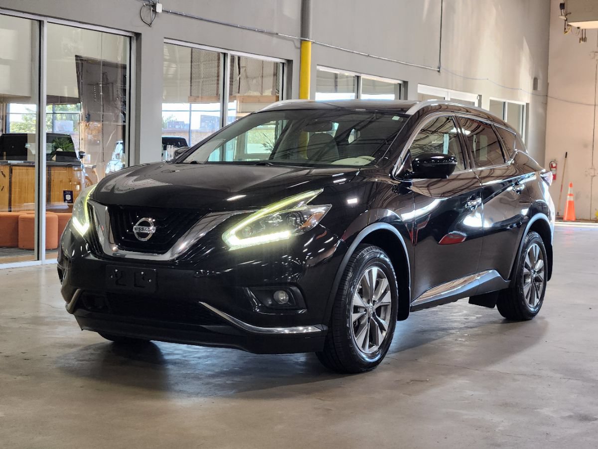 Used 2018 Nissan Murano SL w/ Moonroof Package FWD image 3