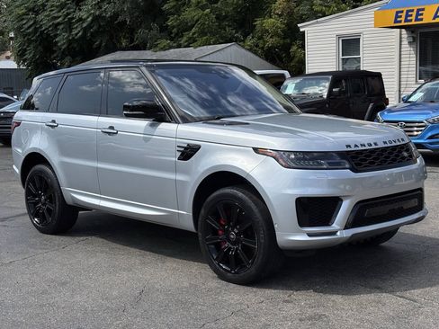Used 2019 Land Rover Range Rover Sport HST AWD/4WD image 2