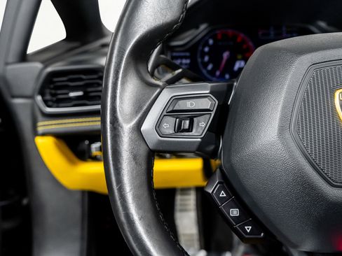 Used 2016 Lamborghini Huracan LP 610-4 image 41