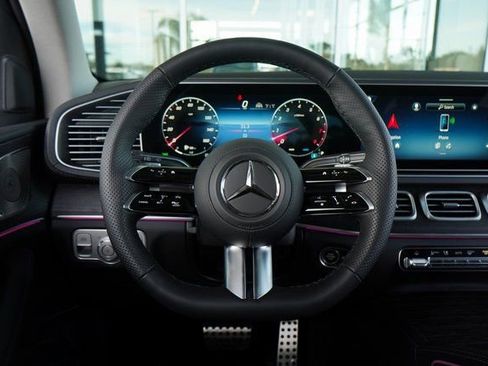 New 2026 Mercedes-Benz GLS 450 4MATIC image 17