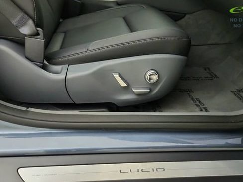 Used 2025 Lucid Air Pure RWD image 24