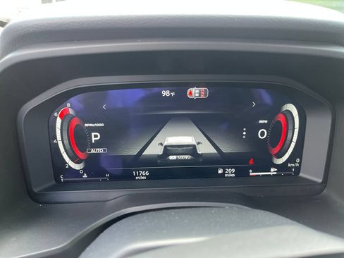 Used 2026 Nissan Rogue Platinum w/ Platinum Premium Package AWD/4WD image 4