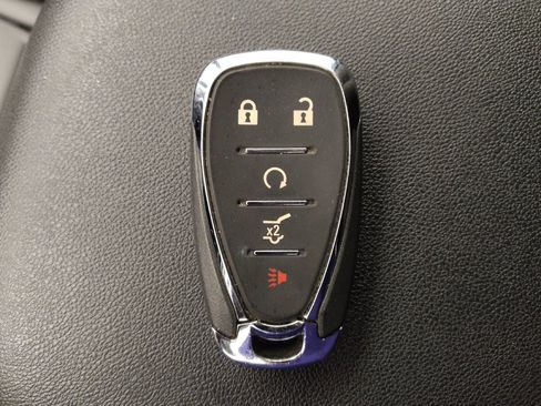 Used 2024 Chevrolet Equinox LT w/ LPO, Floor Liner Package FWD image 32