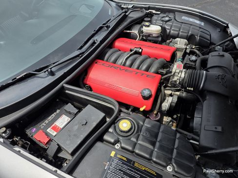 Used 2004 Chevrolet Corvette Z06 w/ Memory Package RWD image 12