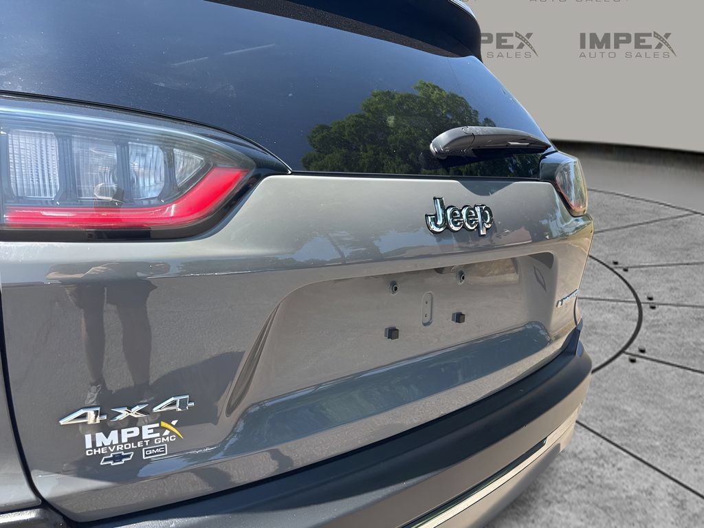 Used 2022 Jeep Cherokee Limited AWD/4WD image 32