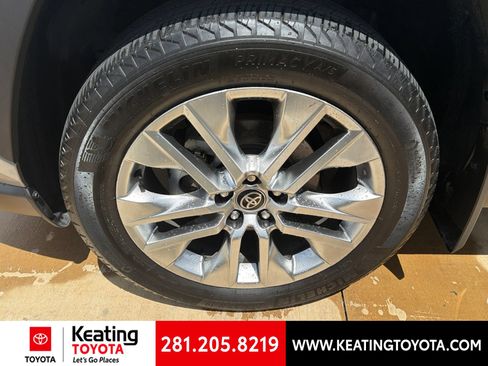 Used 2024 Toyota RAV4 XLE Premium w/ Weather Package AWD/4WD image 9