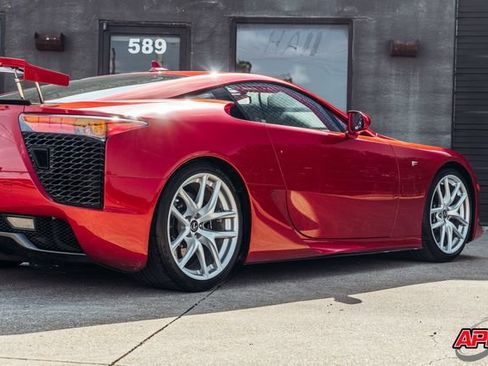 Used 2012 Lexus LFA RWD image 79
