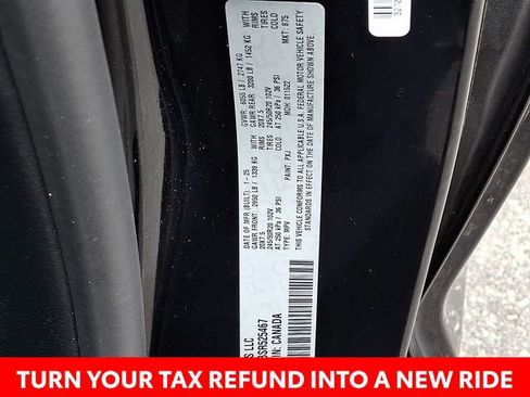 Used 2025 Chrysler Pacifica Limited image 23