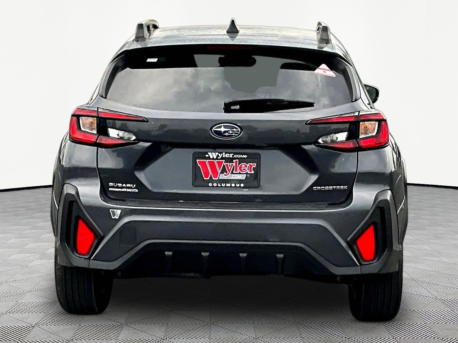Used 2024 Subaru Crosstrek 2.0i Premium AWD/4WD image 5