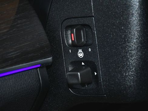 Used 2020 Mercedes-Benz GLE 450 4MATIC image 23