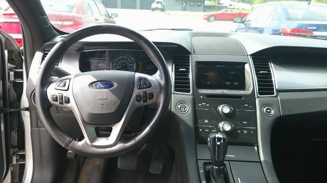 Used 2015 Ford Taurus SEL w/ Equipment Group 201A FWD image 10