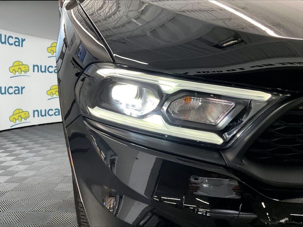 Used 2025 Dodge Durango GT AWD/4WD image 31
