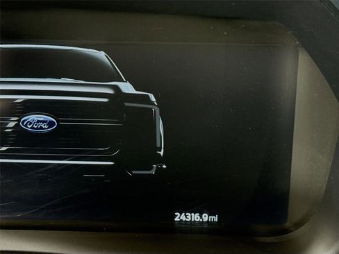 Used 2021 Ford F150 Lariat w/ Equipment Group 502A High image 6