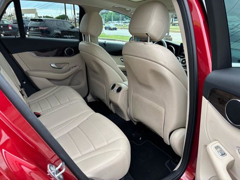 Used 2016 Mercedes-Benz GLC 300 image 25