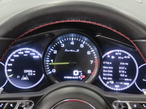 Certified 2023 Porsche Cayenne Turbo S AWD/4WD image 18