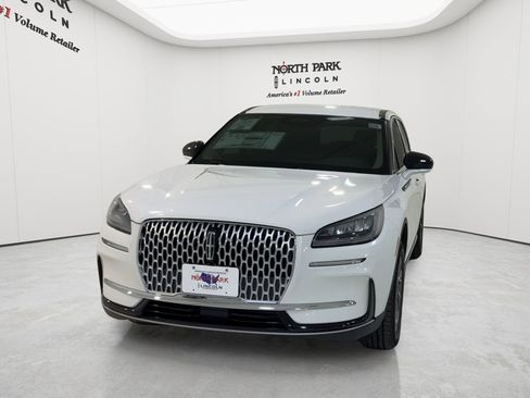 New 2026 Lincoln Corsair Premiere AWD/4WD image 4