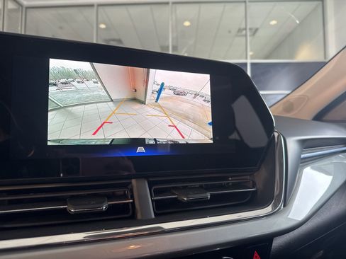 New 2026 Chevrolet Trax LT w/ Sunroof Package image 30