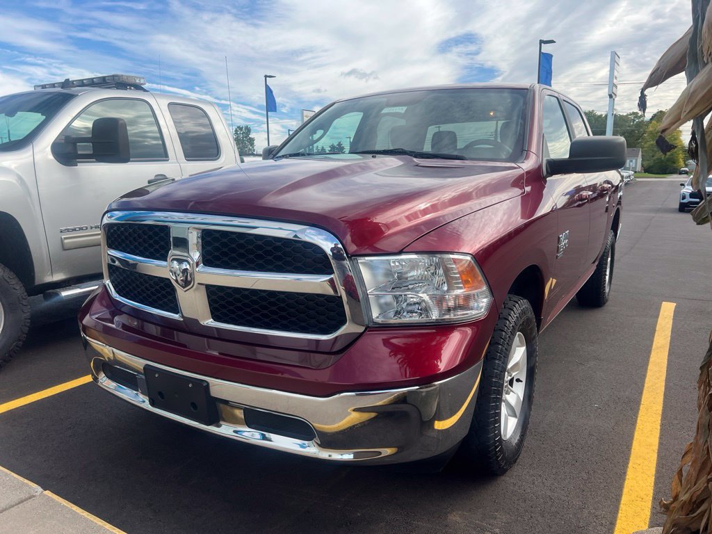 Used 2021 RAM 1500 Classic SLT AWD/4WD image 5