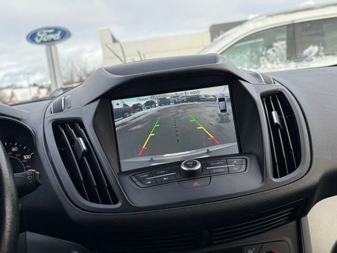 Used 2019 Ford Escape SEL image 4