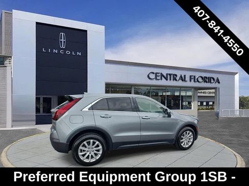 Used 2023 Cadillac XT4 Luxury FWD image 2