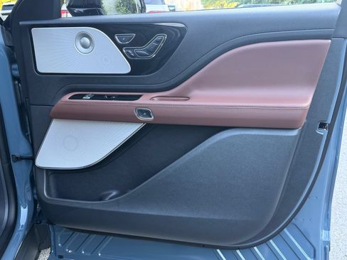 New 2026 Lincoln Aviator Reserve AWD/4WD image 8