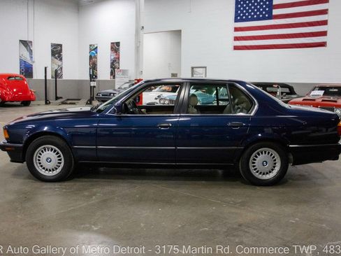Used 1990 BMW 735i image 3